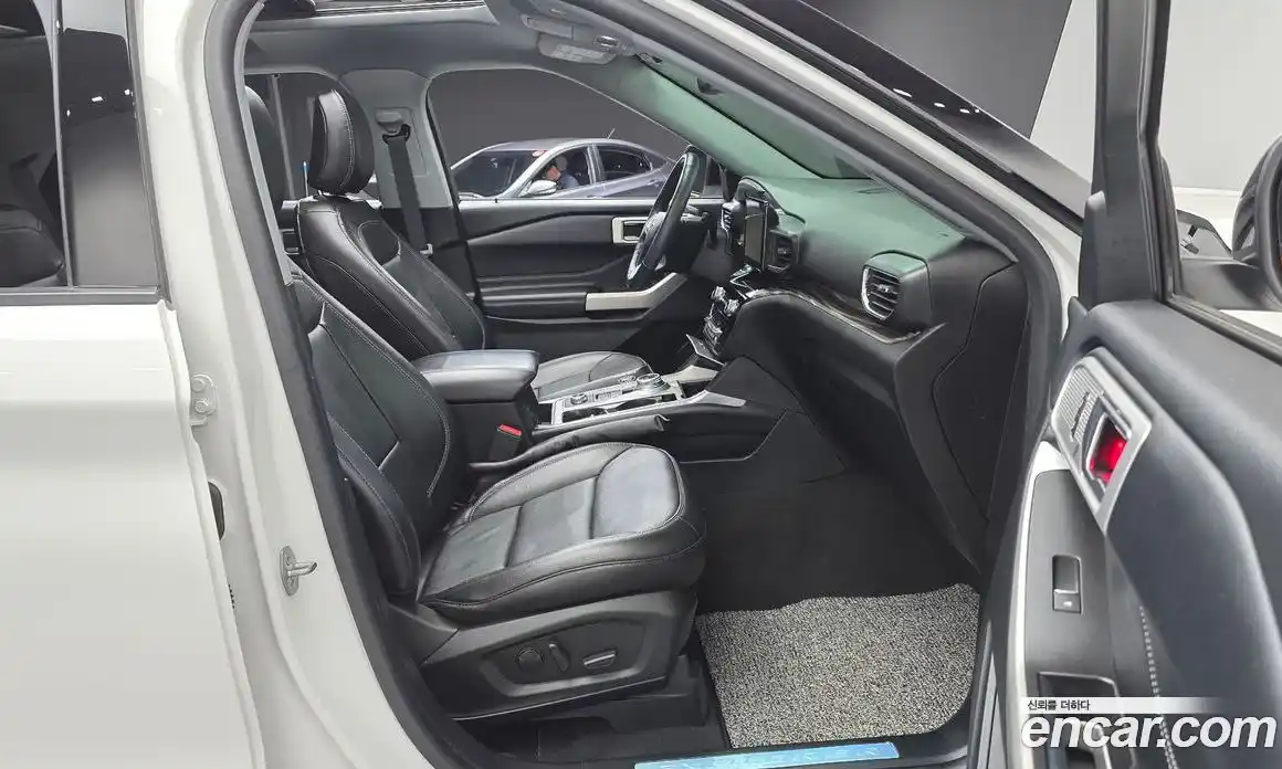 Ford Explorer 2022 2.3 Автомат в Москве № 233251, фото 11