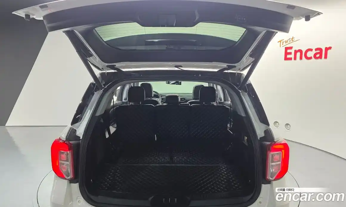 Ford Explorer 2022 2.3 Автомат в Москве № 233251, фото 19