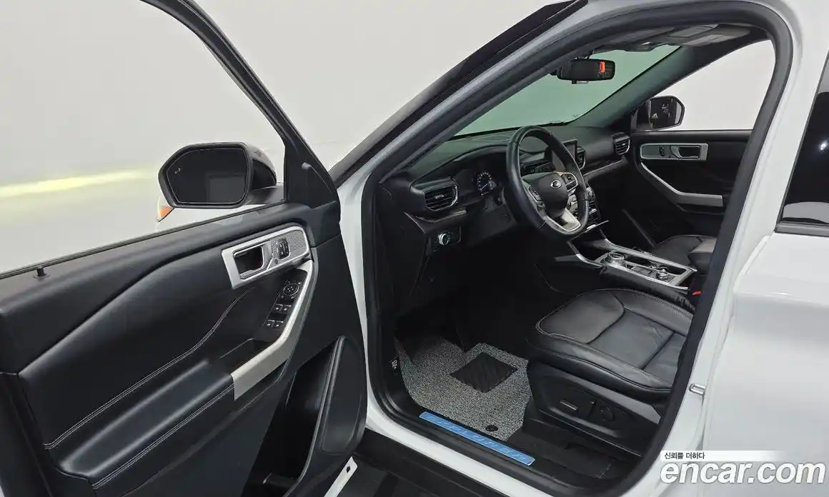 Ford Explorer 2022 2.3 Автомат в Москве № 233251, фото 8