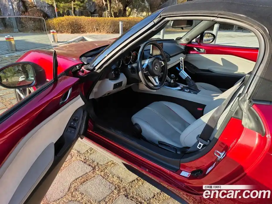 Mazda MX-5 Miata 2019 2.0 Механическая в Москве № 236109, фото 7