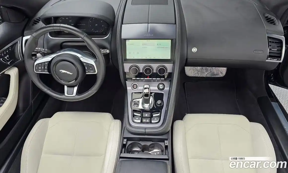 Jaguar F-Type 2023 2.0 Автомат в Москве № 236298, фото 13