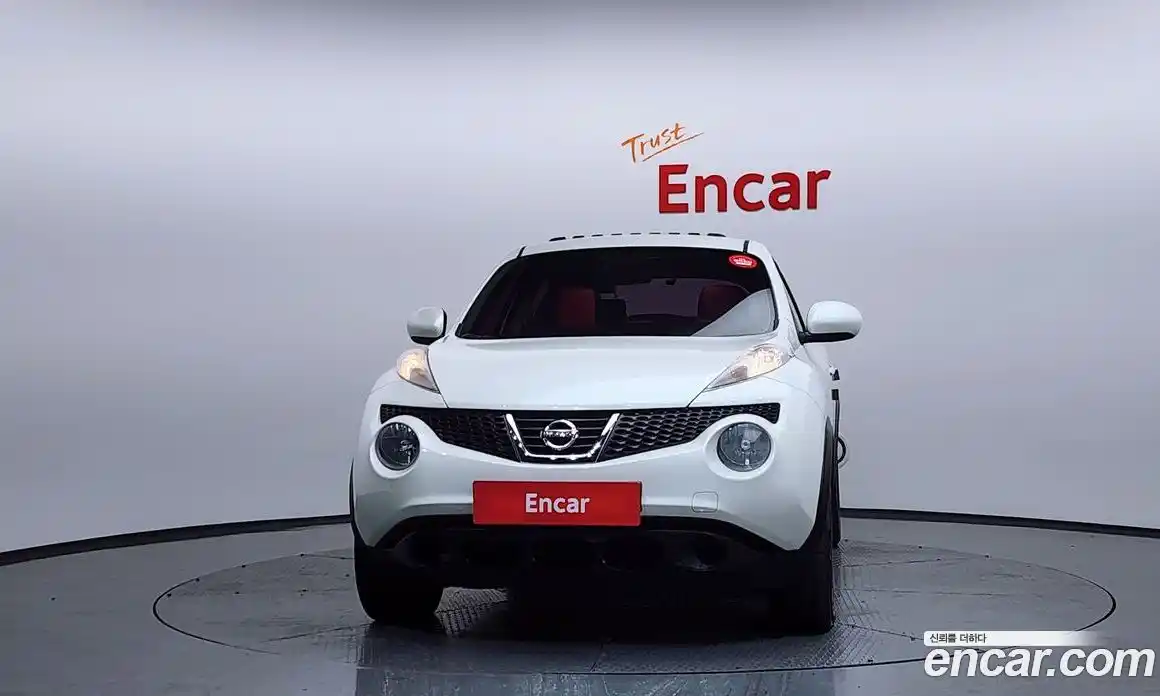 Nissan Juke 2014 1.6 Автомат в Москве № 242000, фото 12