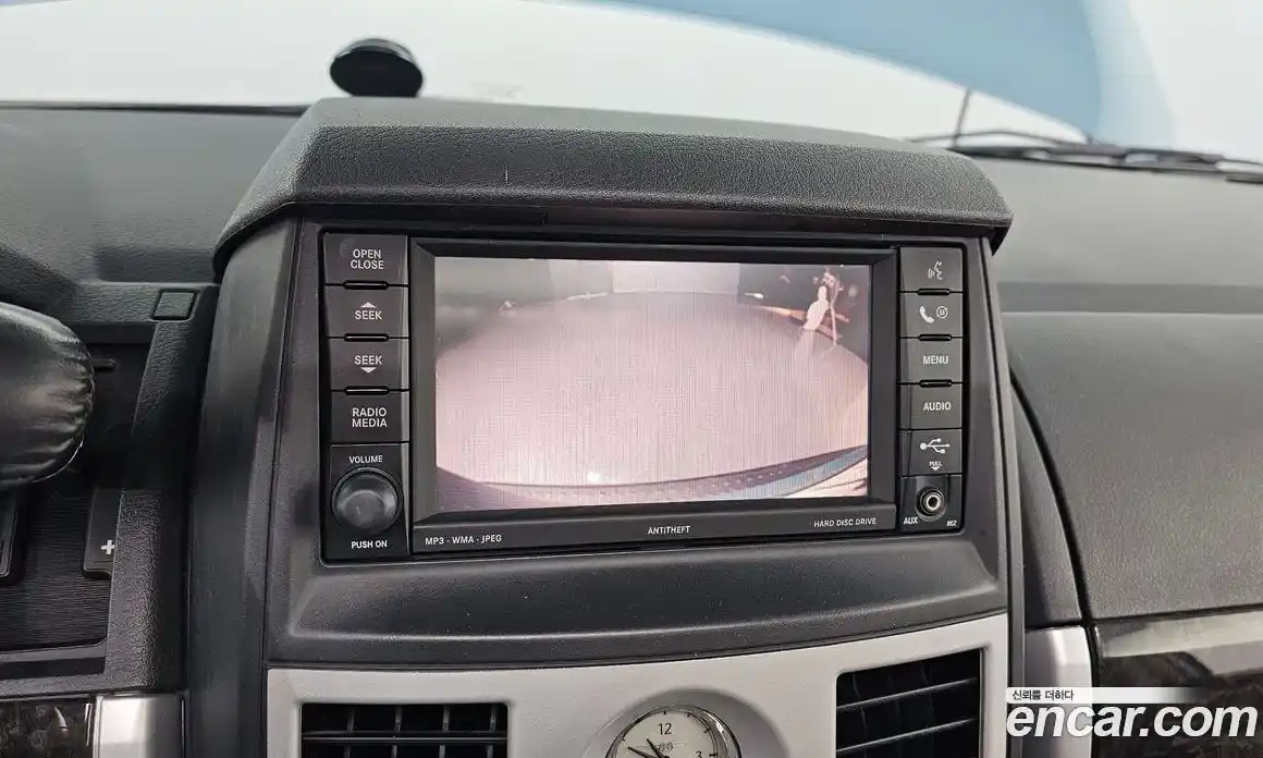 Chrysler Grand Voyager 2010 3.8 Автомат в Москве № 256759, фото 15