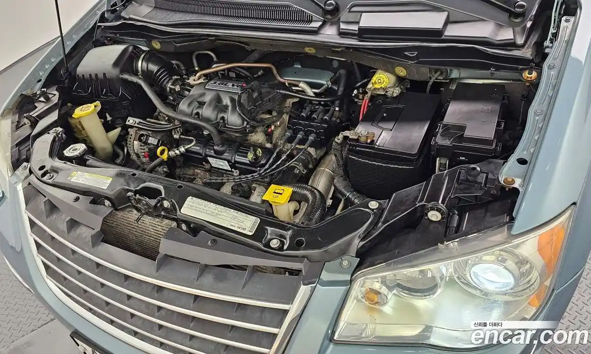 Chrysler Grand Voyager 2010 3.8 Автомат в Москве № 256759, фото 6