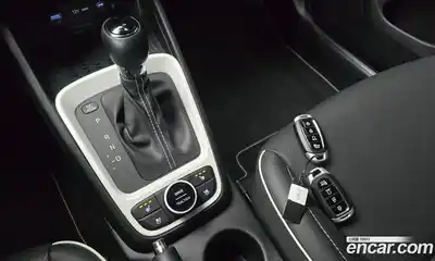 Hyundai Venue 2024 1.6 Автомат в Москве № 276277, миниатюра 8