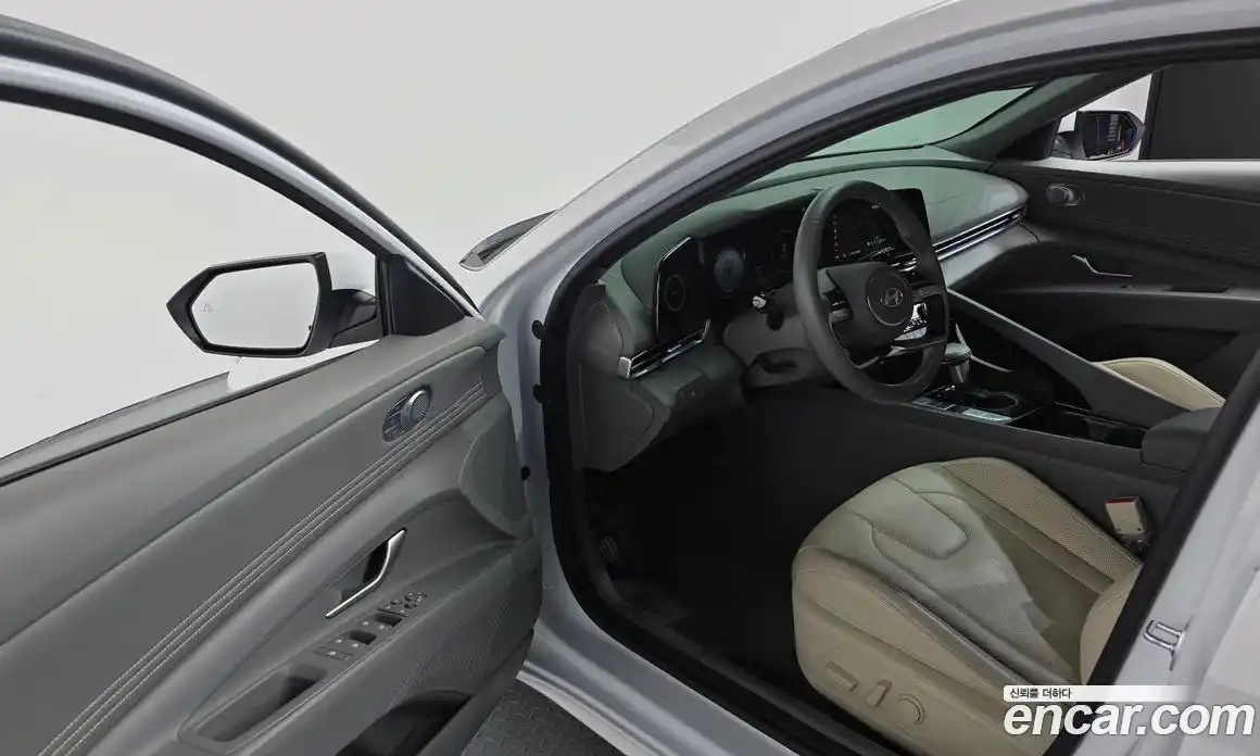 Hyundai Avante 2024 1.6 Автомат в Москве № 279316, фото 3