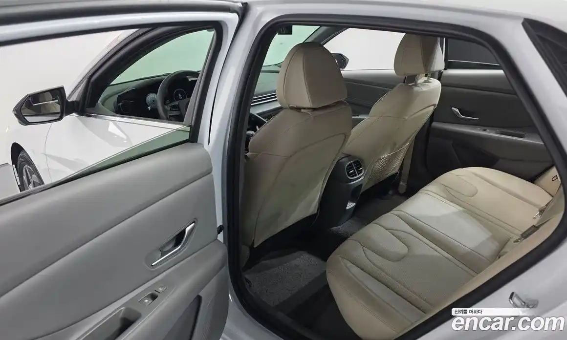 Hyundai Avante 2024 1.6 Автомат в Москве № 279316, фото 9