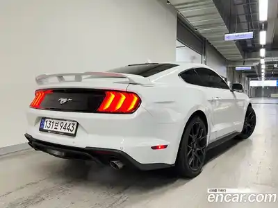 Ford Mustang 2023 2.3 Автомат в Москве № 281910, миниатюра 3