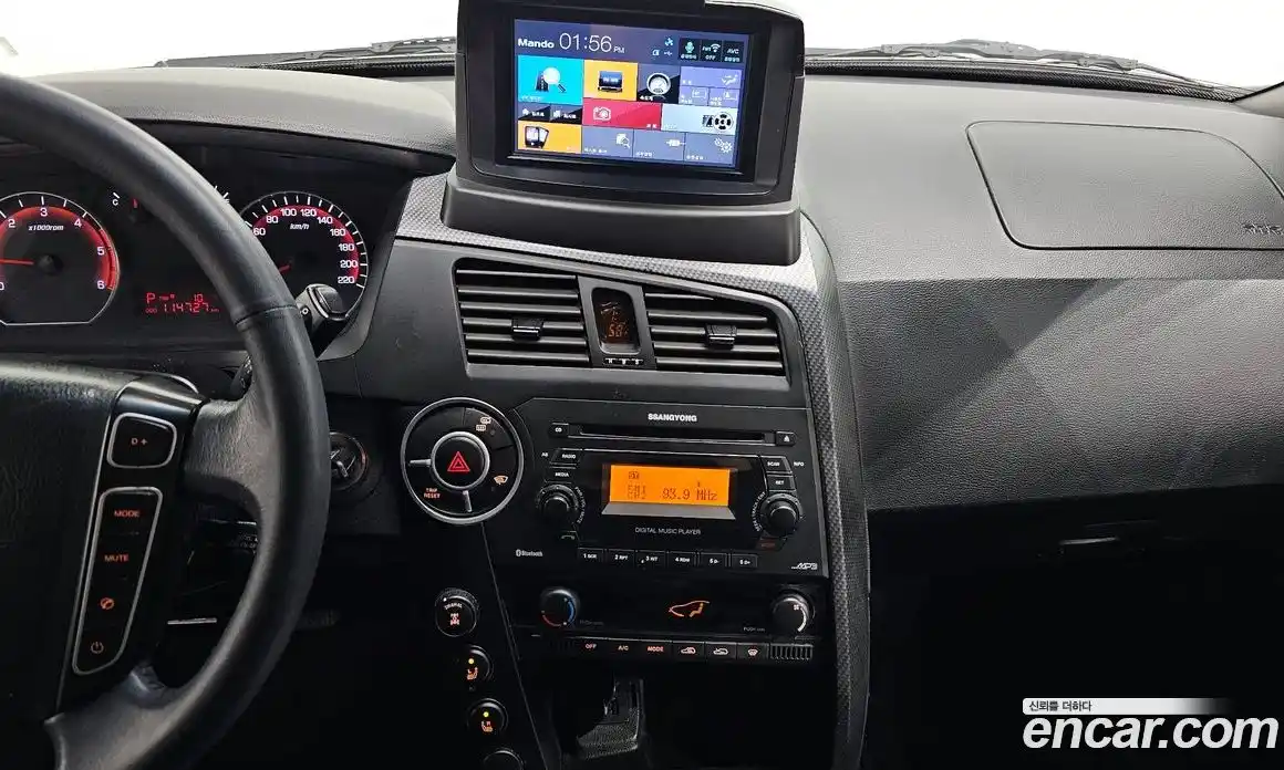 SsangYong Korando 2015 2.0 Автомат в Москве № 291082, фото 15