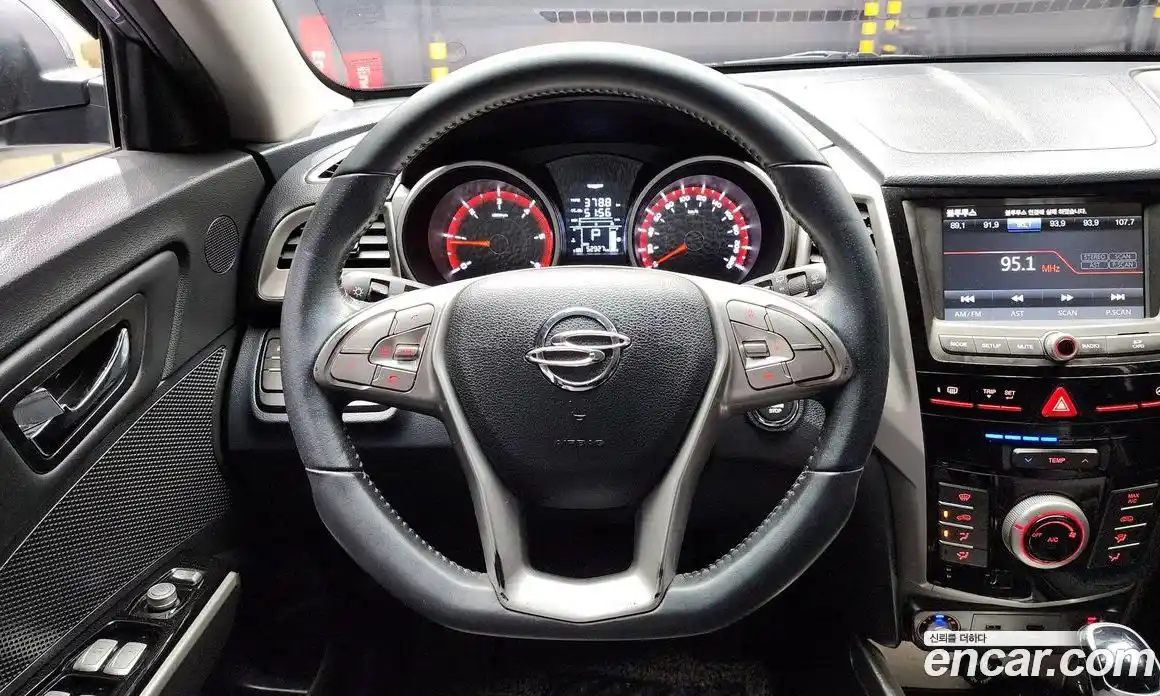 SsangYong TIBOLI 2016 1.6 Автомат в Москве № 32145, фото 3