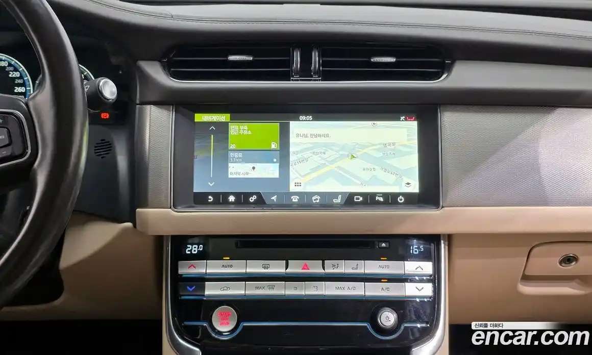 Jaguar XF 2017 2.0 Автомат в Москве № 335817, фото 19