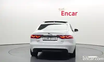 Jaguar XF 2017 2.0 Автомат в Москве № 335817, миниатюра 2