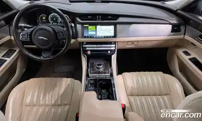Jaguar XF 2017 2.0 Автомат в Москве № 335817, миниатюра 9