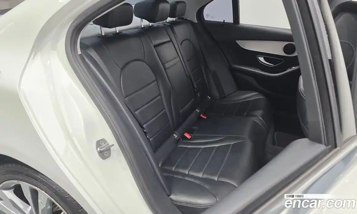 Mercedes-Benz C-Class 2018 2.0 Автомат в Москве № 342500, фото 12