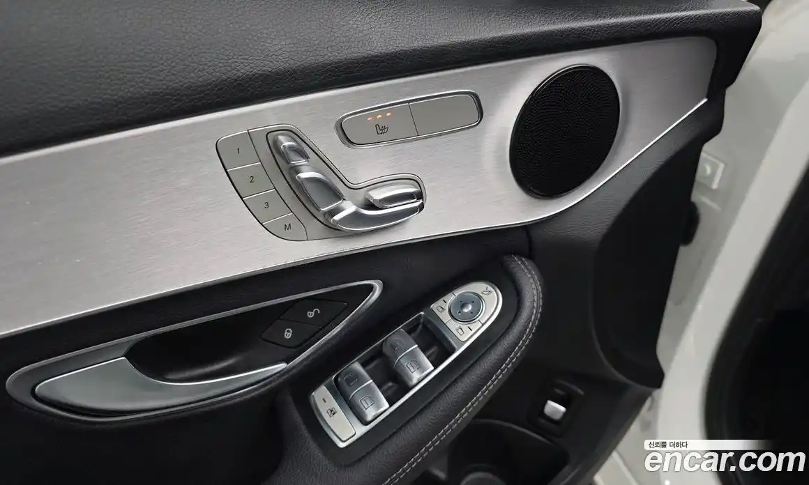 Mercedes-Benz C-Class 2018 2.0 Автомат в Москве № 342500, фото 18