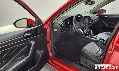 Volkswagen Jetta 2023 1.5 Автомат в Москве № 357791, миниатюра 10