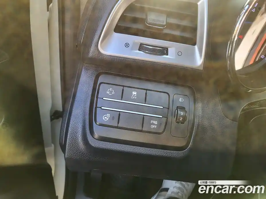 SsangYong TIBOLI 2015 1.6 Автомат в Москве № 35932, фото 18