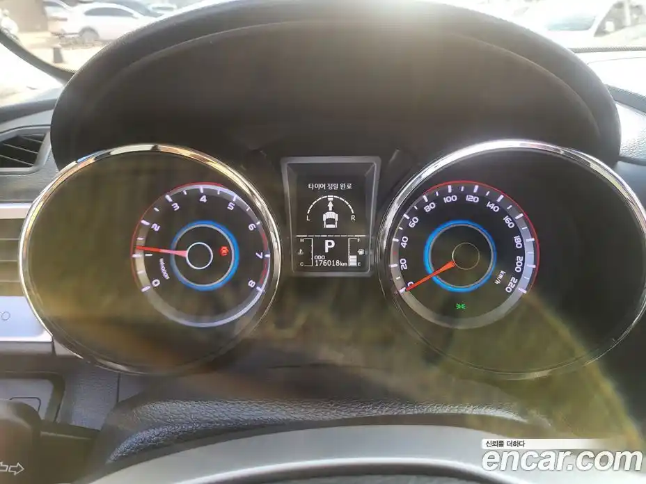 SsangYong TIBOLI 2015 1.6 Автомат в Москве № 35932, фото 8