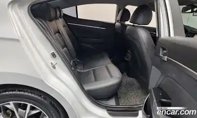 Hyundai Avante 2019 1.6 Автомат в Москве № 3672, миниатюра 11