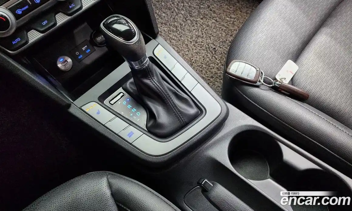 Hyundai Avante 2019 1.6 Автомат в Москве № 3672, фото 6