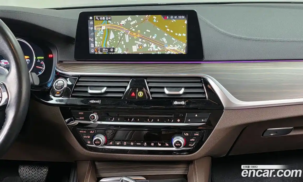 BMW 5-Series 2018 2.0 Автомат в Москве № 367802, фото 14