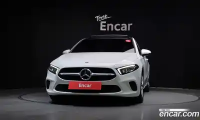 Mercedes-Benz A-Class 2020 2.0 Автомат в Москве № 413027, миниатюра 3