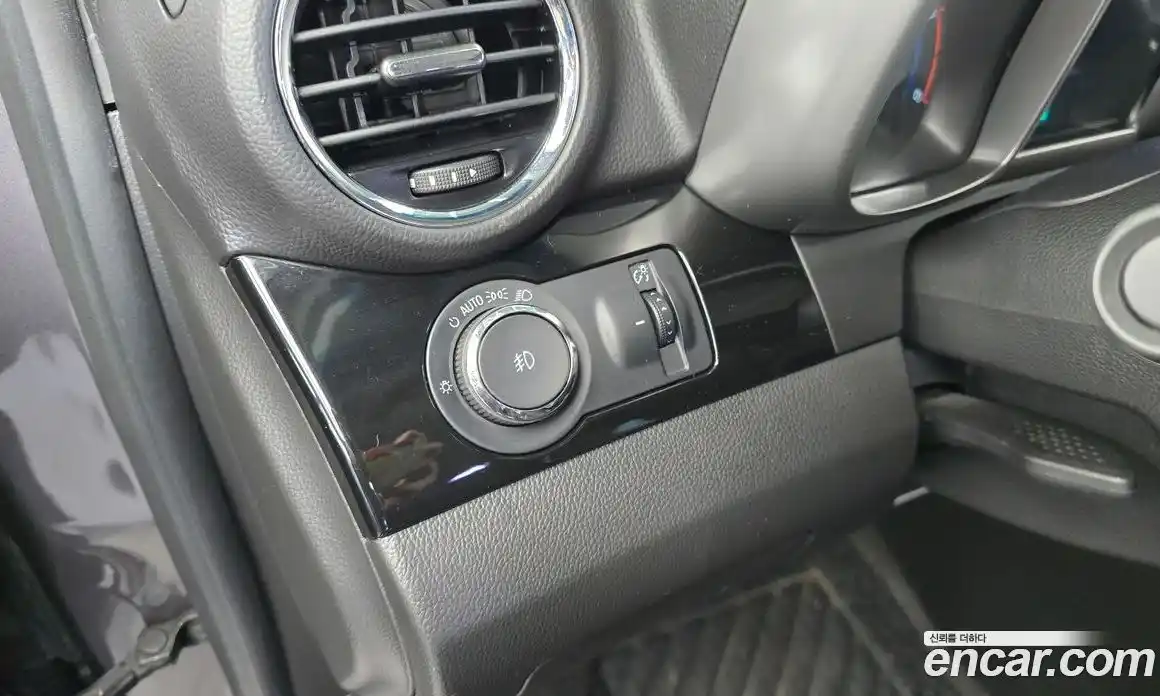 Chevrolet Orlando 2012 2.0 Автомат в Москве № 41644, фото 7