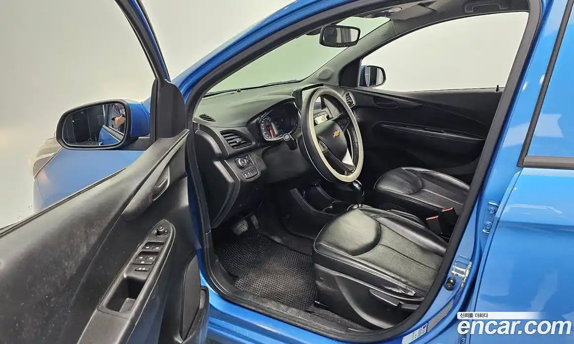 Chevrolet Spark 2017 1.0 Автомат в Москве № 42167, фото 10