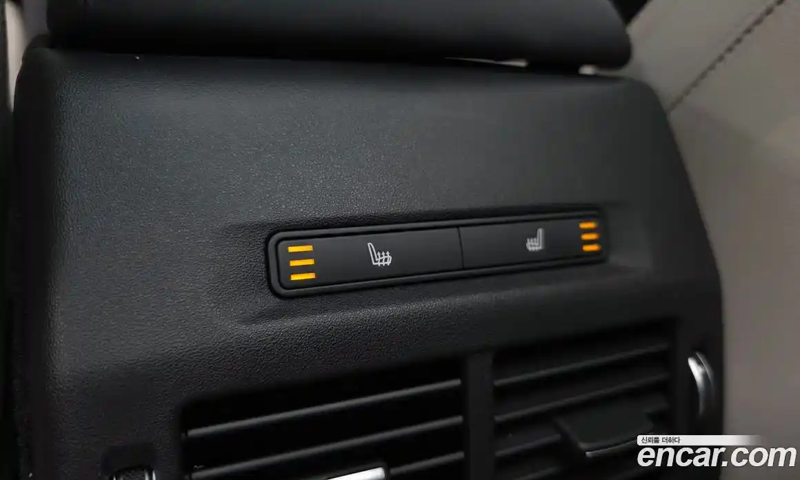 Land Rover Discovery Sport 2025 2.0 Автомат в Москве № 431143, фото 17