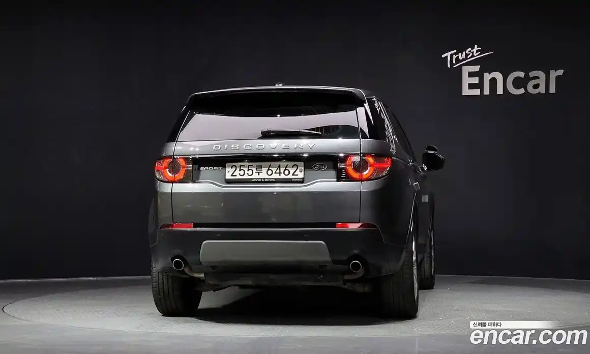 Land Rover Discovery Sport 2016 2.0 Автомат в Москве № 431376, фото 4