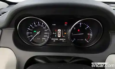 Land Rover Discovery Sport 2016 2.0 Автомат в Москве № 431376, миниатюра 8