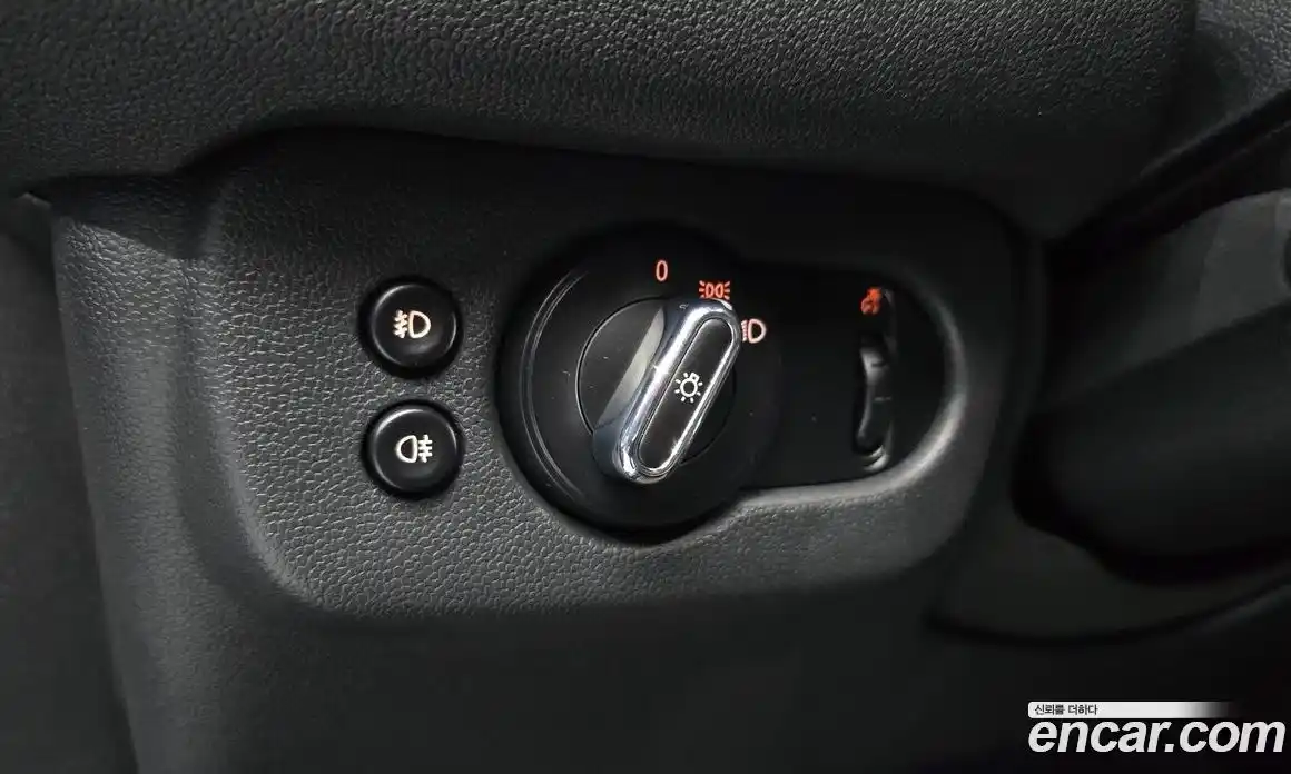 Mini Clubman 2017 2.0 Автомат в Москве № 432156, фото 14