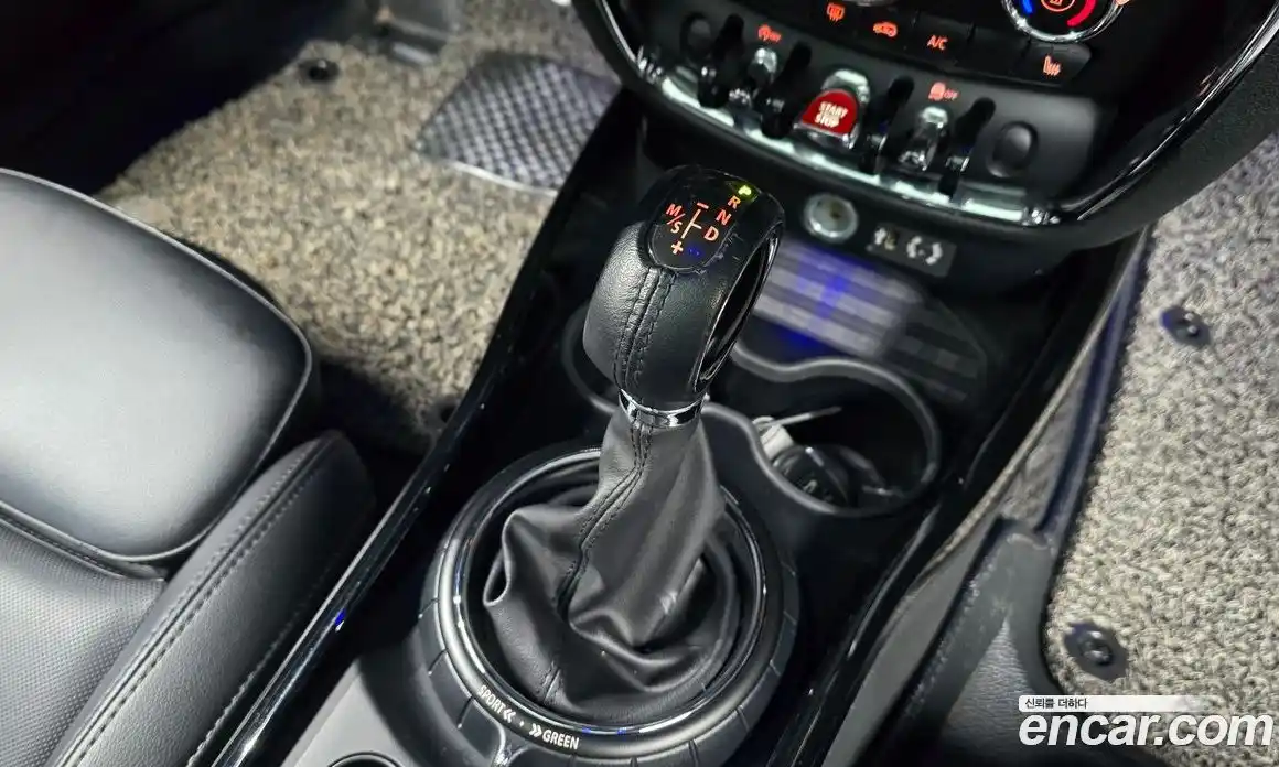 Mini Clubman 2017 2.0 Автомат в Москве № 432156, фото 9