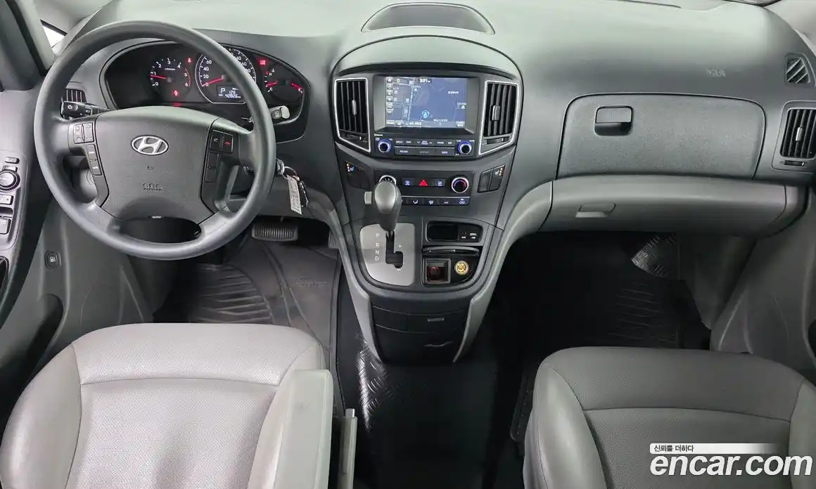 Hyundai Starex 2017 2.5 Автомат в Москве № 44805, фото 14