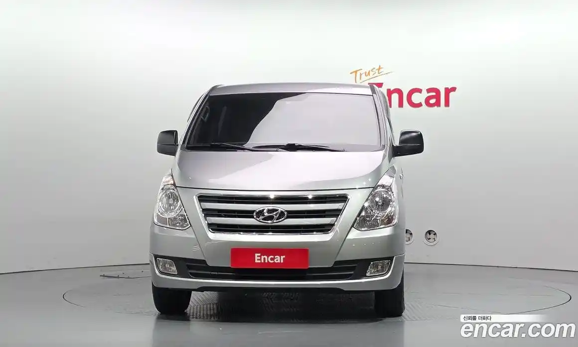 Hyundai Starex 2017 2.5 Автомат в Москве № 44805, фото 18