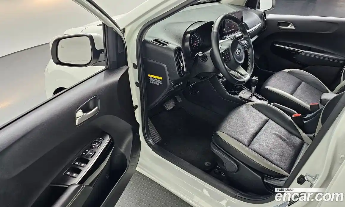 Kia Morning 2021 1.0 Автомат в Москве № 451335, фото 11