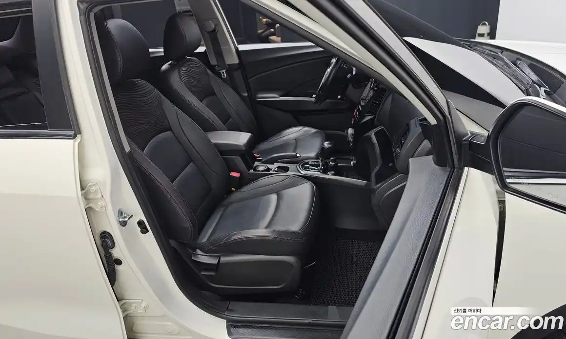 SsangYong TIBOLI 2016 1.6 Автомат в Москве № 453879, фото 12