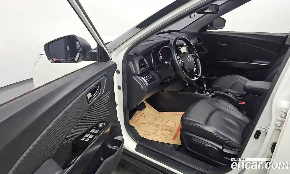 SsangYong TIBOLI 2016 1.6 Автомат в Москве № 453879, фото 10