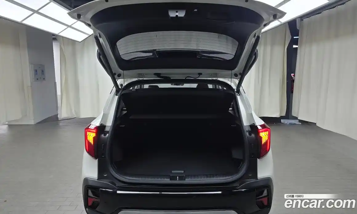 Kia Seltos 2023 1.6 Автомат в Москве № 460781, фото 20