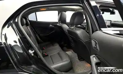Mercedes-Benz GLA-Class 2019 2.0 Автомат в Москве № 467696, миниатюра 11