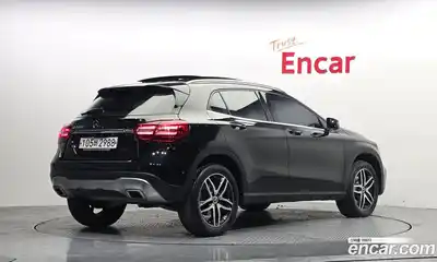 Mercedes-Benz GLA-Class 2019 2.0 Автомат в Москве № 467696, миниатюра 2