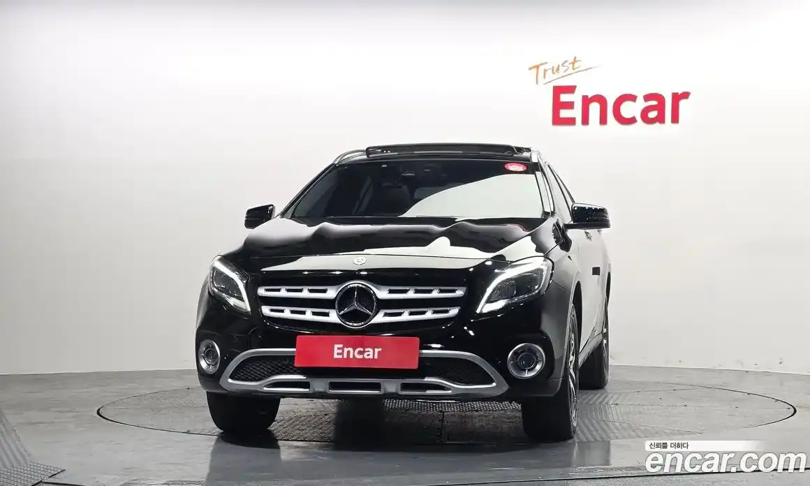 Mercedes-Benz GLA-Class 2019 2.0 Автомат в Москве № 467696, фото 3