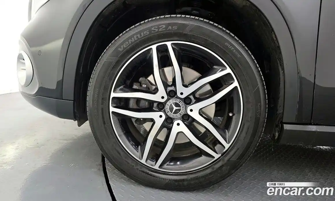 Mercedes-Benz GLA-Class 2019 2.0 Автомат в Москве № 467696, фото 5