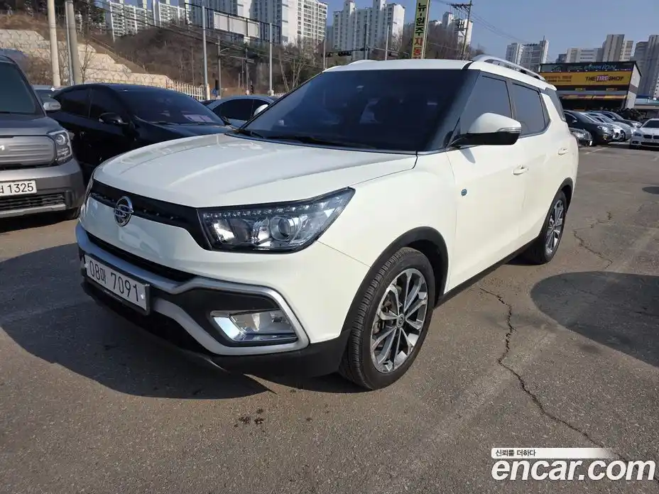 SsangYong TIBOLI 2017 1.6 Автомат в Москве № 491569, фото 1