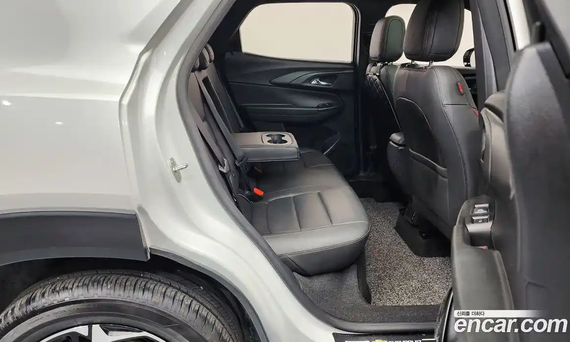 Chevrolet TrailBlazer 2023 1.3 Автомат в Москве № 491730, фото 12