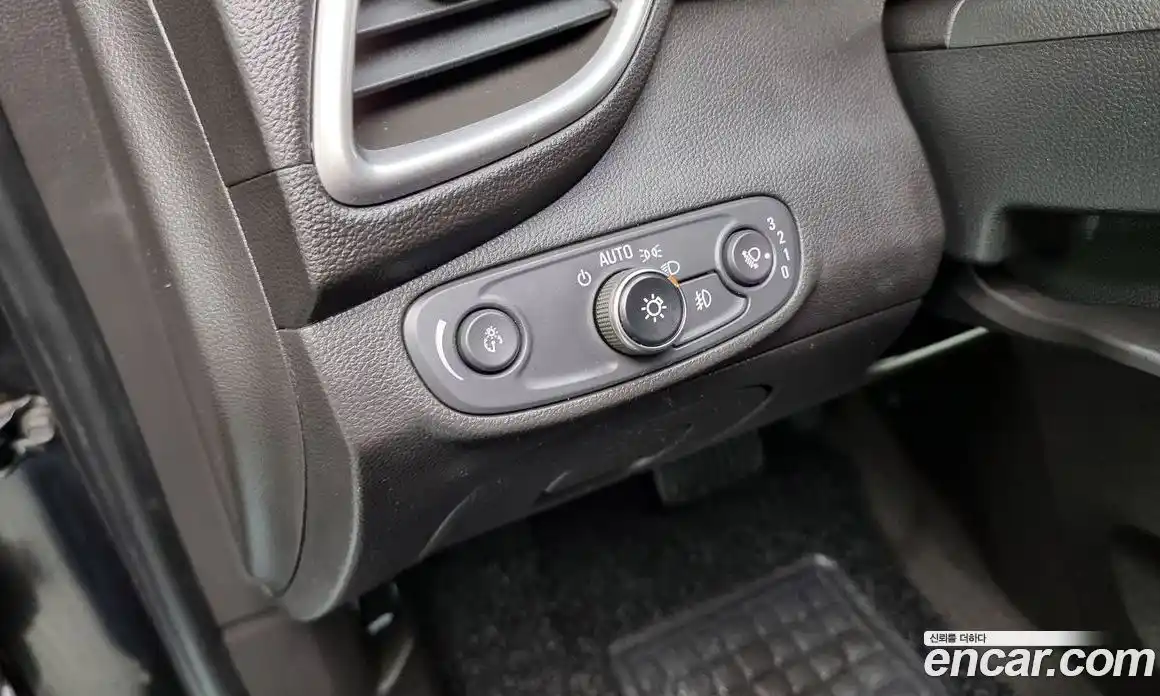 Chevrolet Trax 2019 1.6 Автомат в Москве № 492771, фото 17