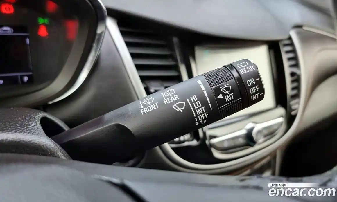 Chevrolet Trax 2019 1.6 Автомат в Москве № 492771, фото 19