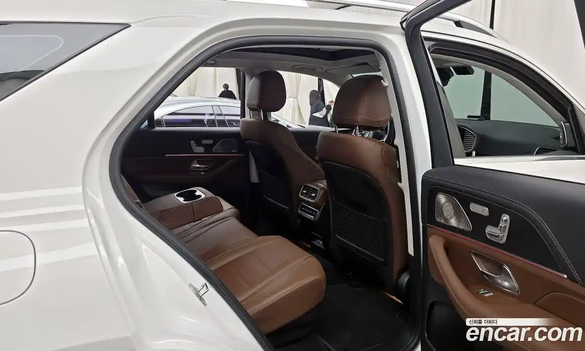 Mercedes-Benz GLE-Class 2025 3.0 Автомат в Москве № 493725, фото 11