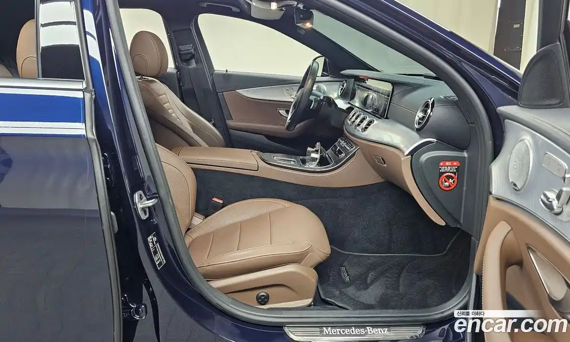 Mercedes-Benz E-Class 2021 2.0 Автомат в Москве № 493987, фото 11