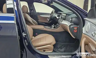 Mercedes-Benz E-Class 2021 2.0 Автомат в Москве № 493987, миниатюра 11